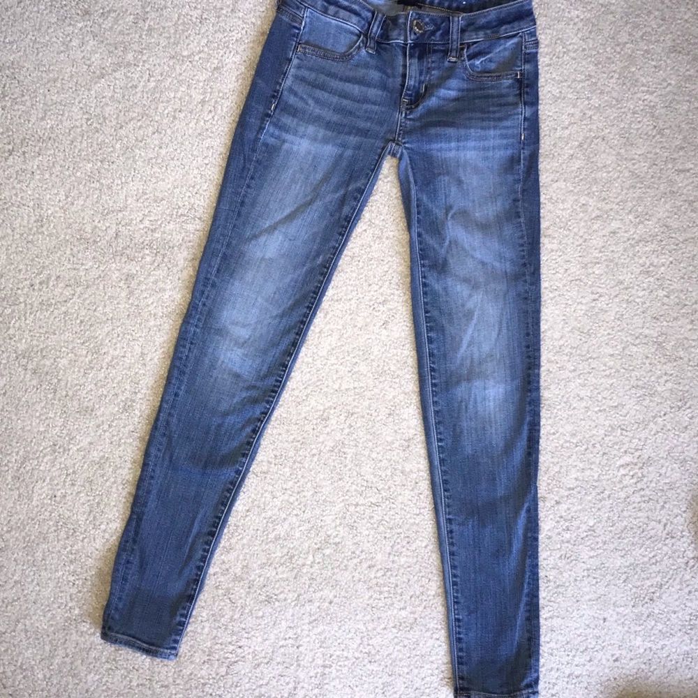 American Eagle Super Stretch jeans.